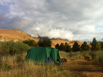 Tents on the Deschutes River